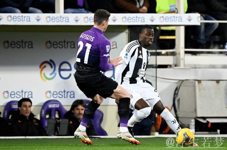 佛罗伦萨3-0击败尤文,戈森斯建功,法乔利献两助攻,尤文两连败距榜首9分。 佛罗伦萨3-0击败尤文,戈森斯建功,法乔利献两助攻,尤文两连败距榜首9分。